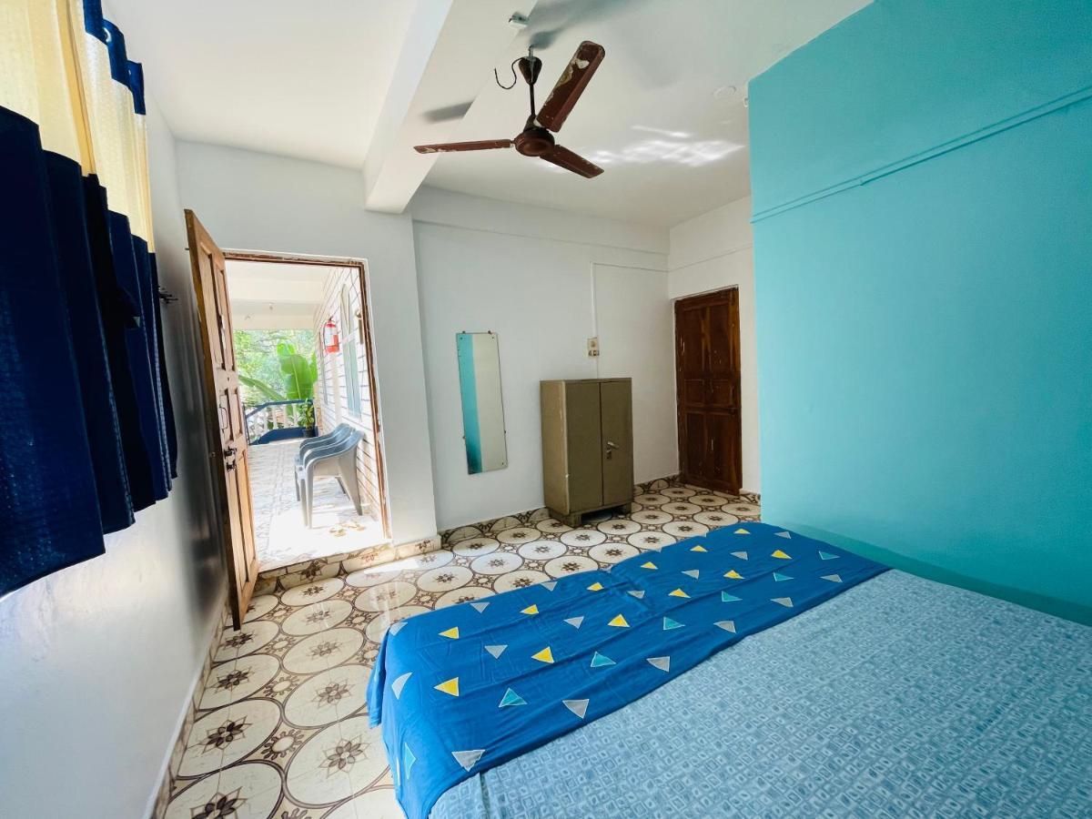 Blue Waves Guest House Calangute Zewnętrze zdjęcie